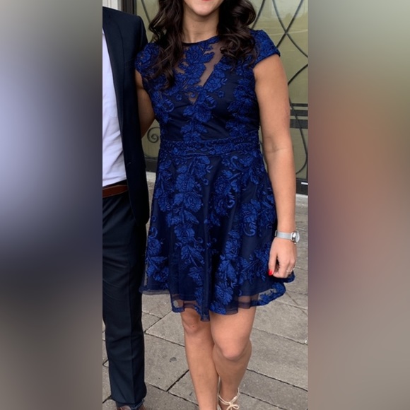 Formal blue lace a-line dress - Picture 4 of 4